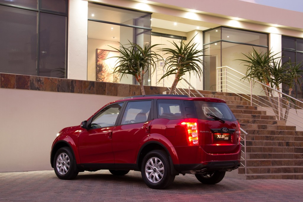 Mahindra XUV500 (2)