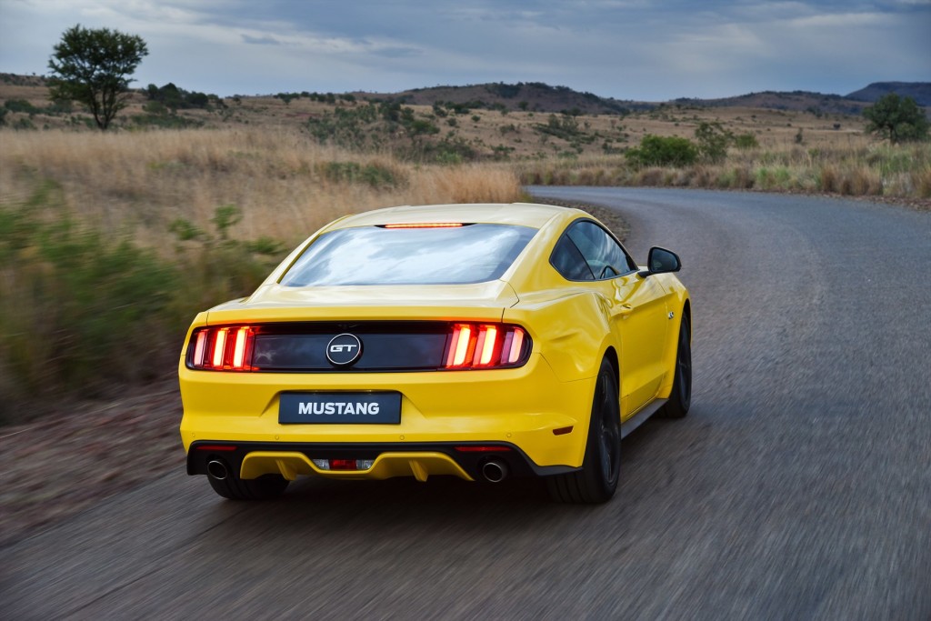 Ford Mustang (1)