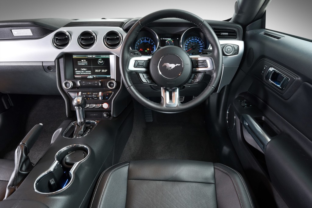 Ford Mustang (8)