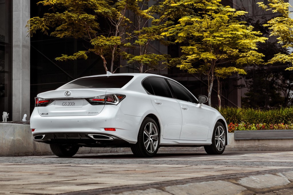 Lexus GS (5)