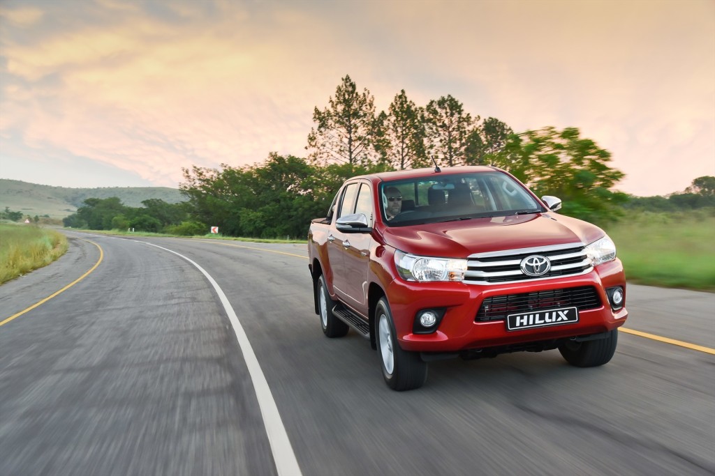 Toyota Hilux 2016 (3)
