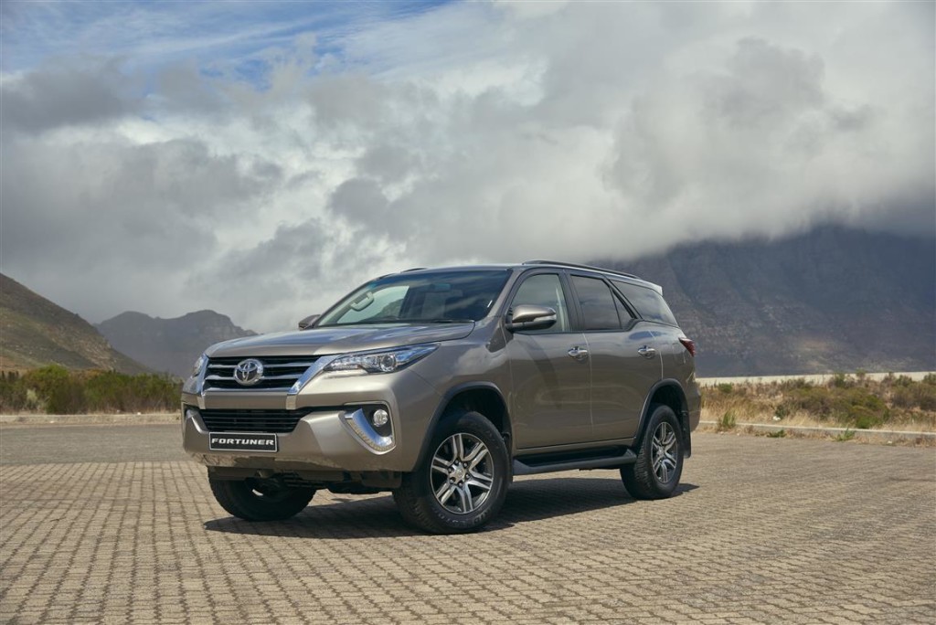 Fortuner (4)