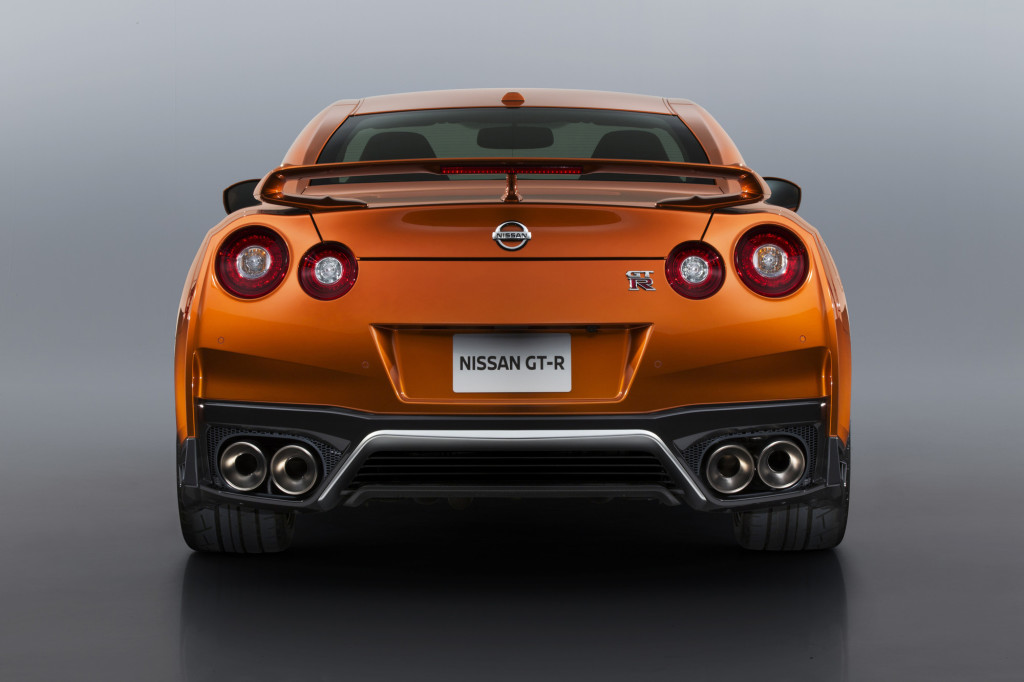 New Nissan GT-R (3)
