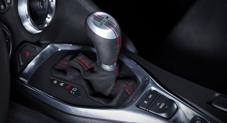 2017-Chevrolet-Camaro-ZL1-0