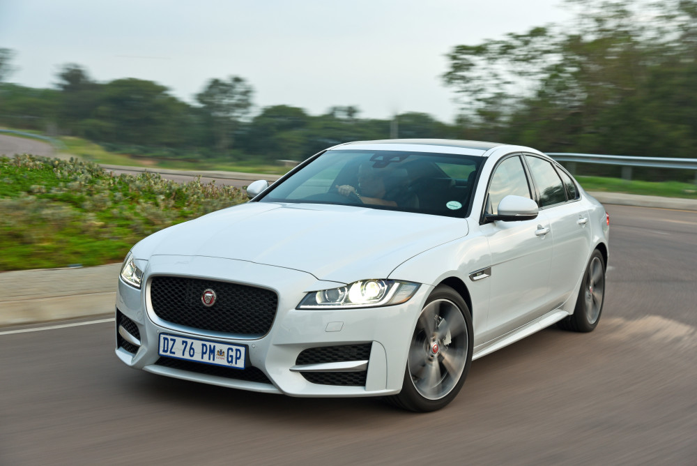 Jaguar XF_077