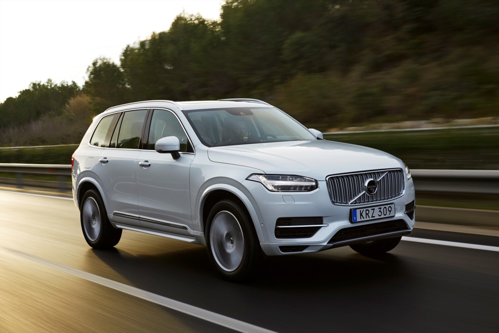 volvo-xc90-t8-twin-engine-03_1800x1800-435550