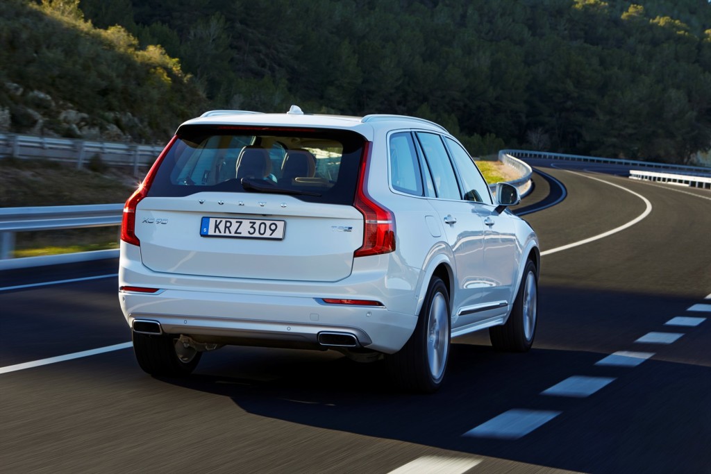 volvo-xc90-t8-twin-engine-04_1800x1800-435551
