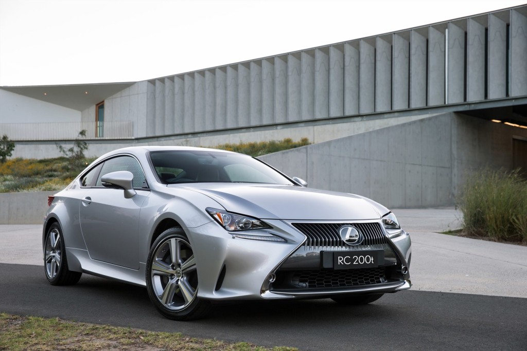 Lexus RC200t (5)