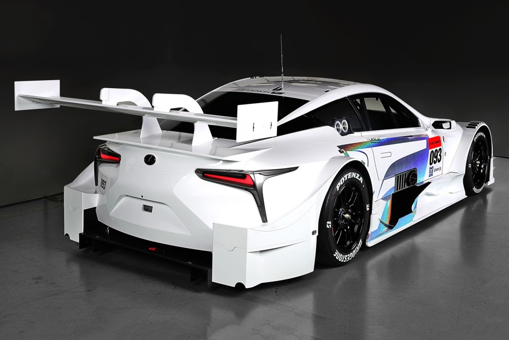 Lexus (2)