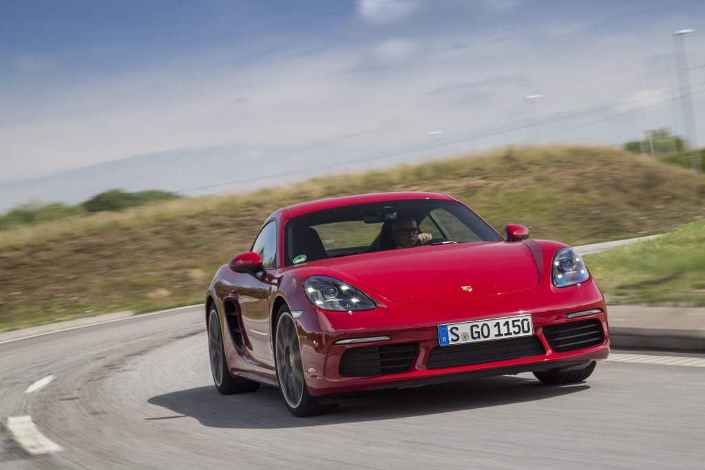 porsche-718-cayman-3