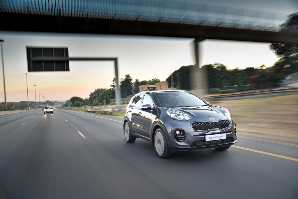 kia-sportage_sx_awd_041
