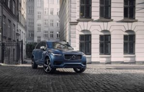 Choose your power source with Volvo XC90 T8