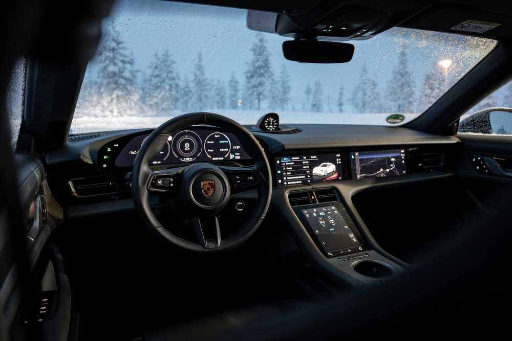 Porsche Taycan 4S interior