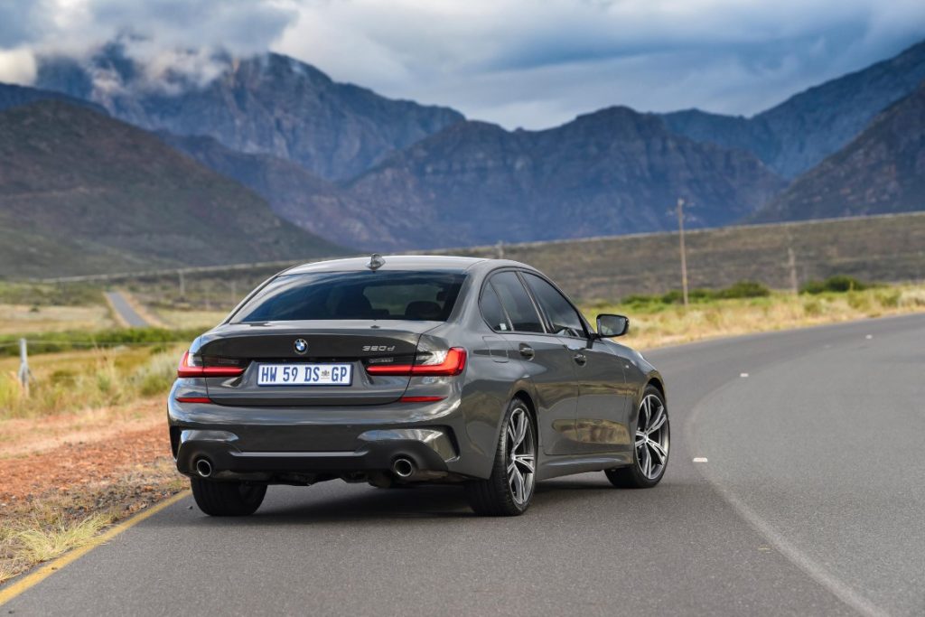 320i south africa
